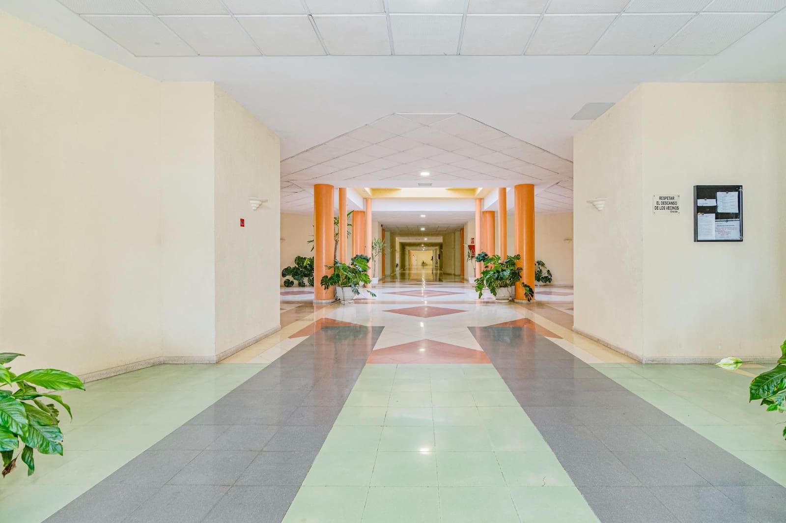 1 chambre Appartement à vendre à Grenade ville avec piscine garage - 196 000 € (Ref: 10185236)