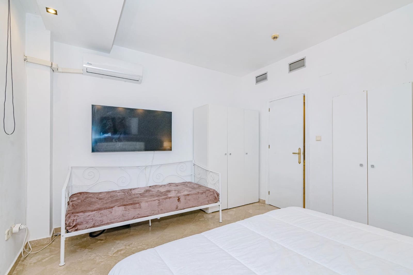 1 chambre Appartement à vendre à Grenade ville avec piscine garage - 196 000 € (Ref: 10185236)