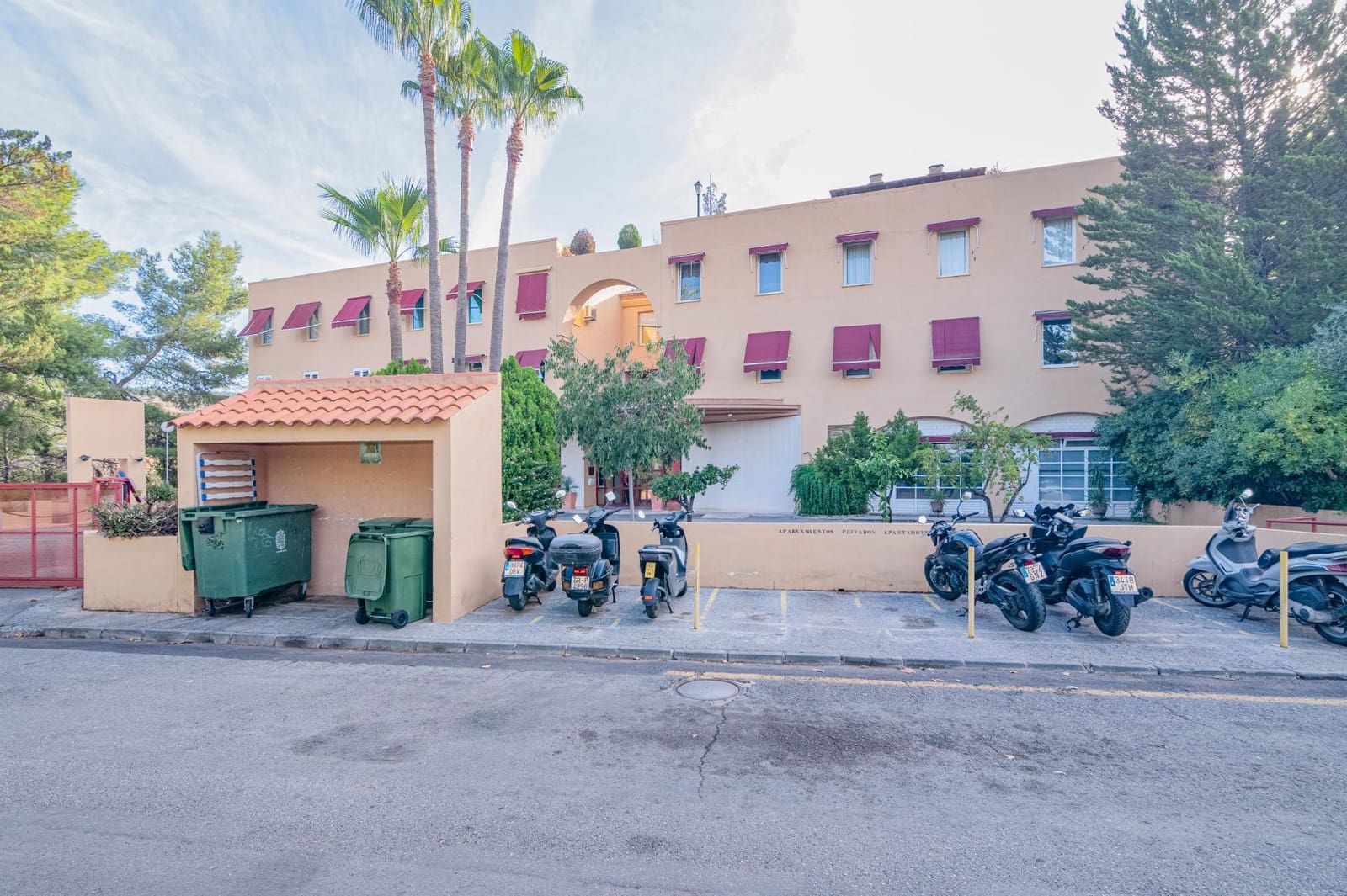 1 chambre Appartement à vendre à Grenade ville avec piscine garage - 196 000 € (Ref: 10185236)