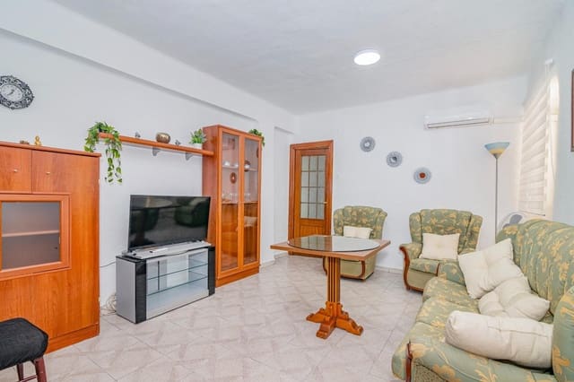 3 bedroom Flat for sale in Granada city - € 145,000 (Ref: 10185237)