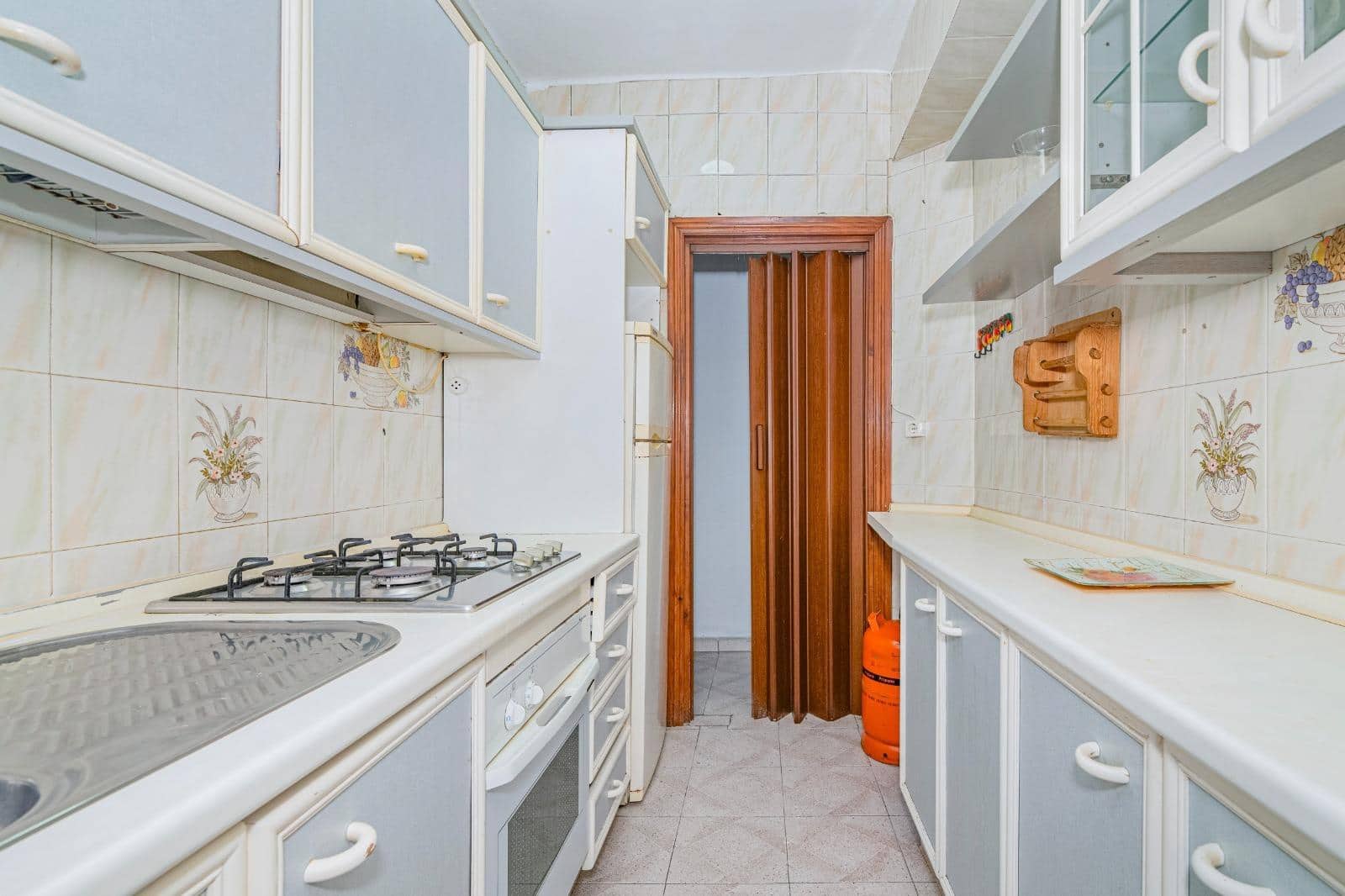 3 bedroom Flat for sale in Granada city - € 145,000 (Ref: 10185237)