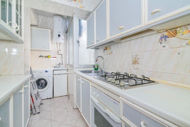 3 bedroom Flat for sale in Granada city - € 145,000 (Ref: 10185237)