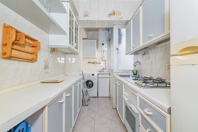 3 bedroom Flat for sale in Granada city - € 145,000 (Ref: 10185237)