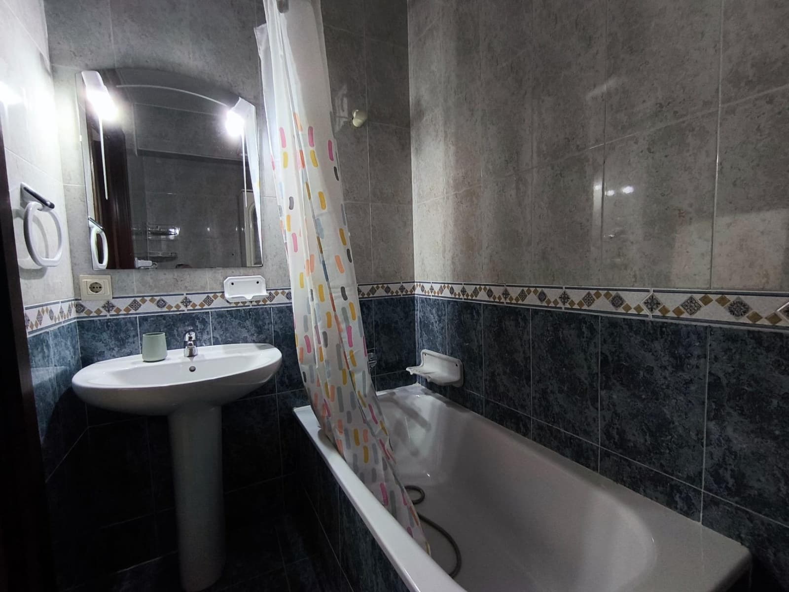 3 makuuhuone Asunto vuokrattavana paikassa Granada kaupunki - 850 € (Ref: 10185238)