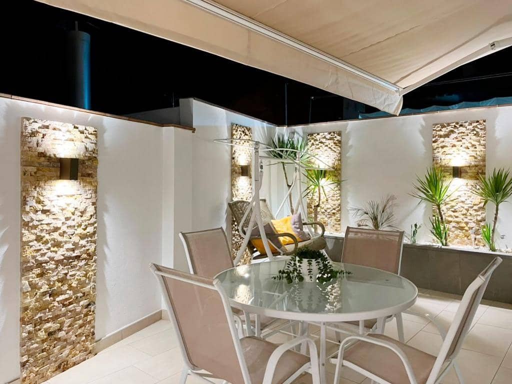 Adosado de 3 habitaciones en Peligros en venta con garaje - 277.999 € (Ref: 10185240)