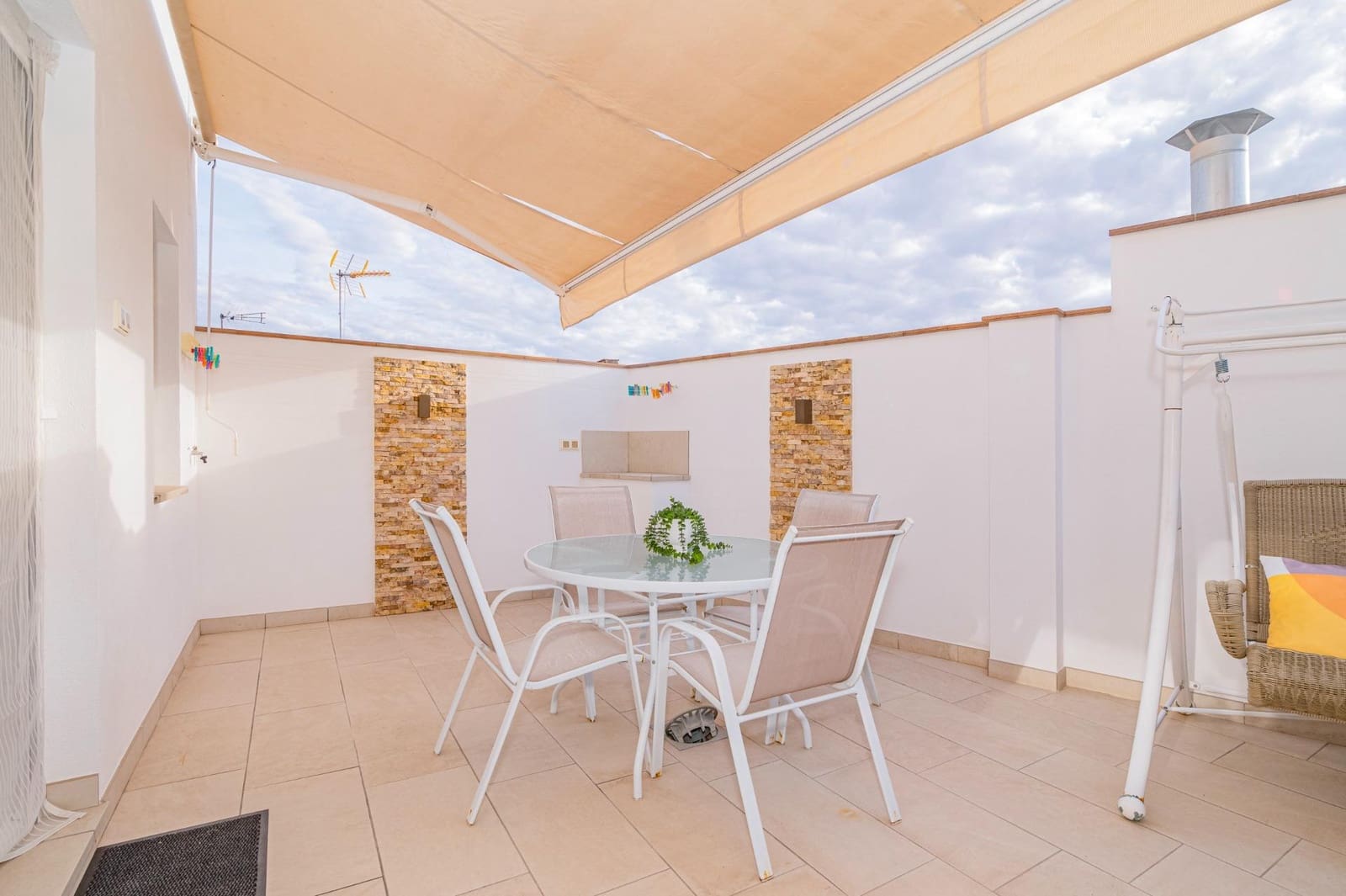 Adosado de 3 habitaciones en Peligros en venta con garaje - 277.999 € (Ref: 10185240)