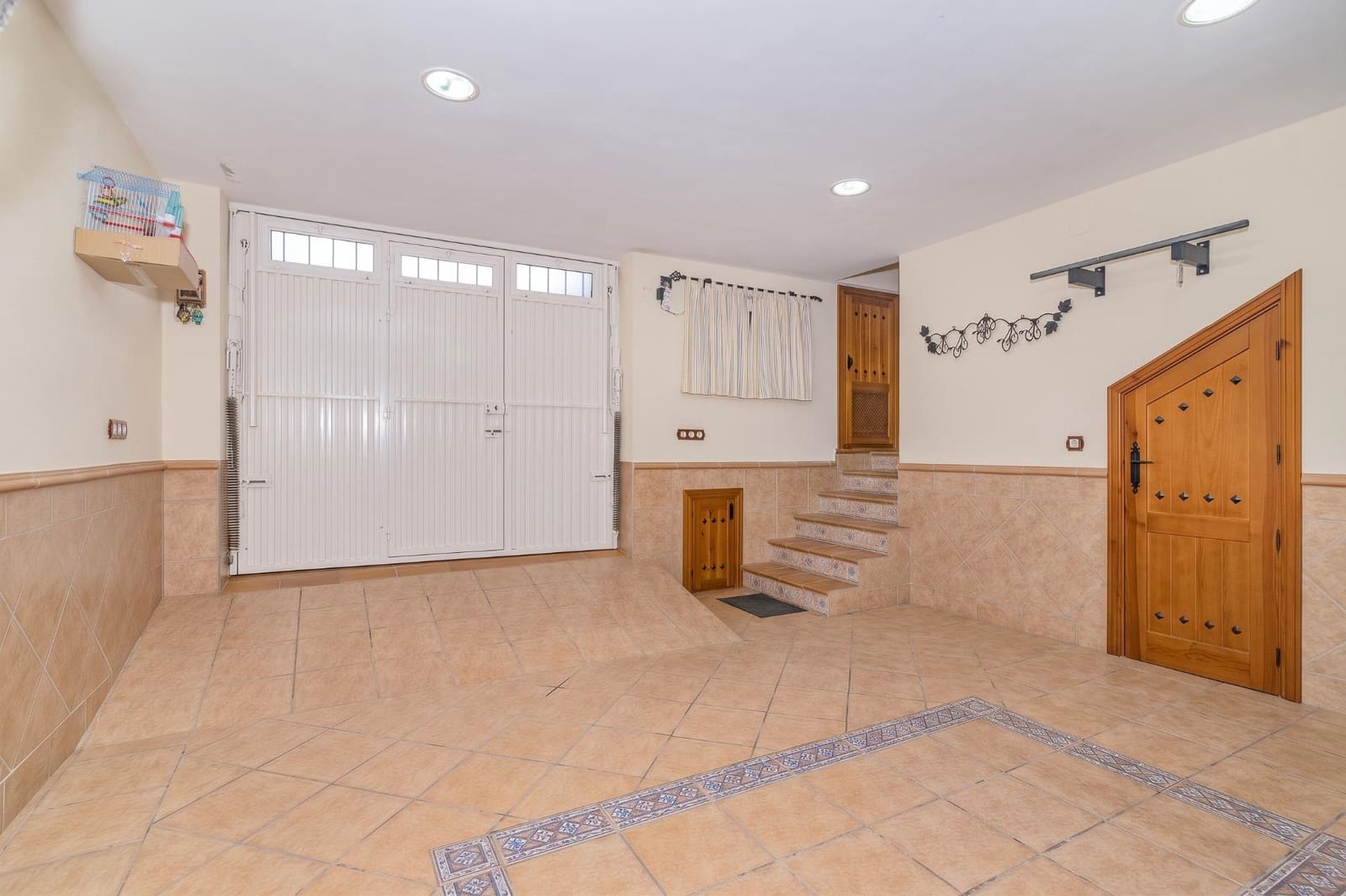 Adosado de 3 habitaciones en Peligros en venta con garaje - 277.999 € (Ref: 10185240)