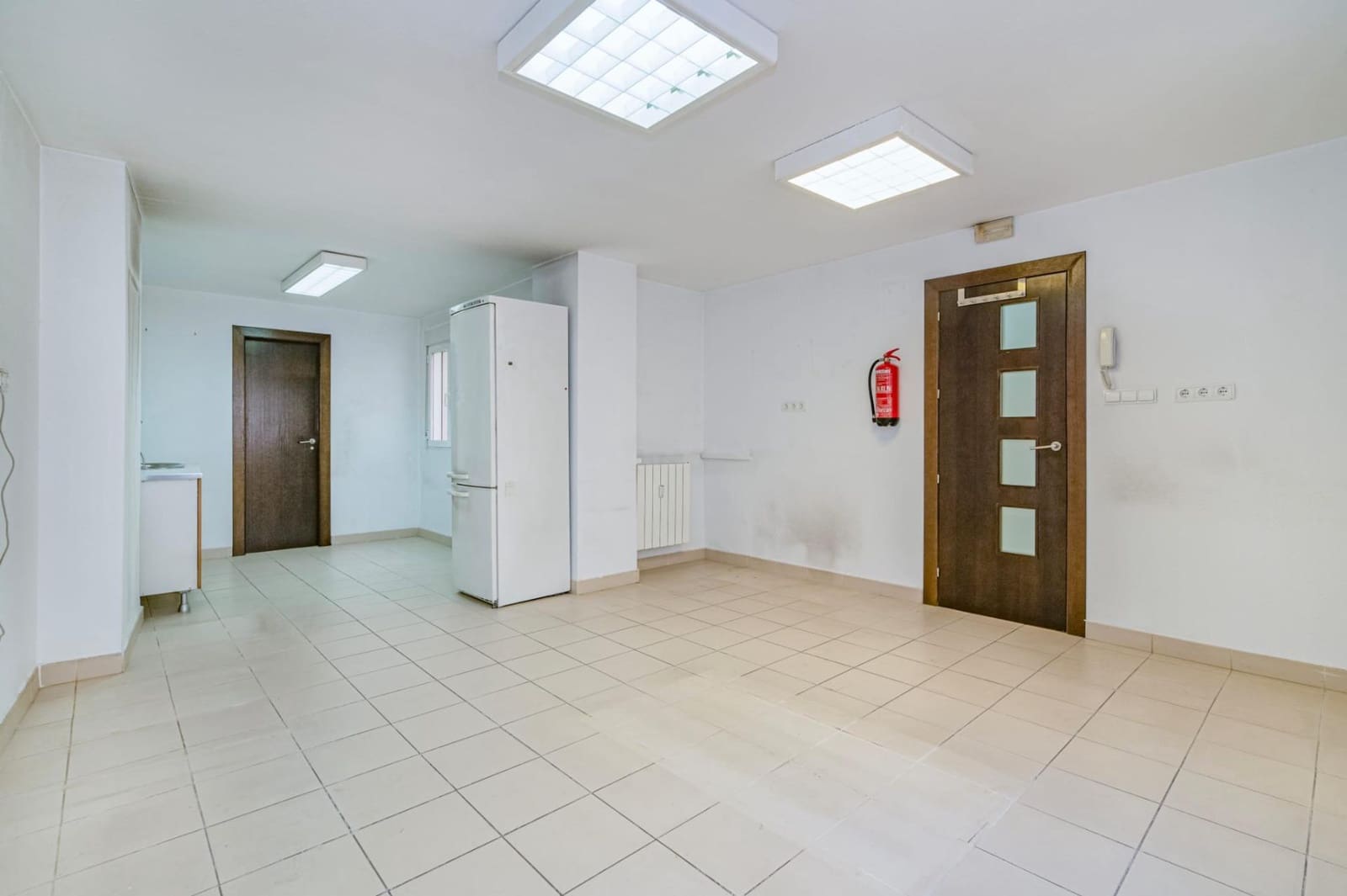 3 camera da letto Ufficio da affittare in Granada citta - 950 € (Rif: 10185244)