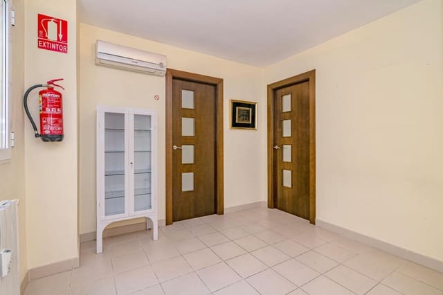 3 camera da letto Ufficio da affittare in Granada città - 950 € (Rif: 10185244)