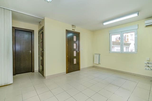 3 camera da letto Ufficio da affittare in Granada città - 950 € (Rif: 10185244)