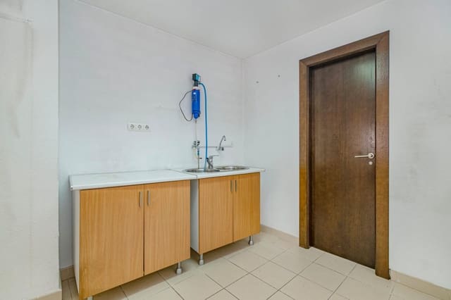 3 camera da letto Ufficio da affittare in Granada città - 950 € (Rif: 10185244)