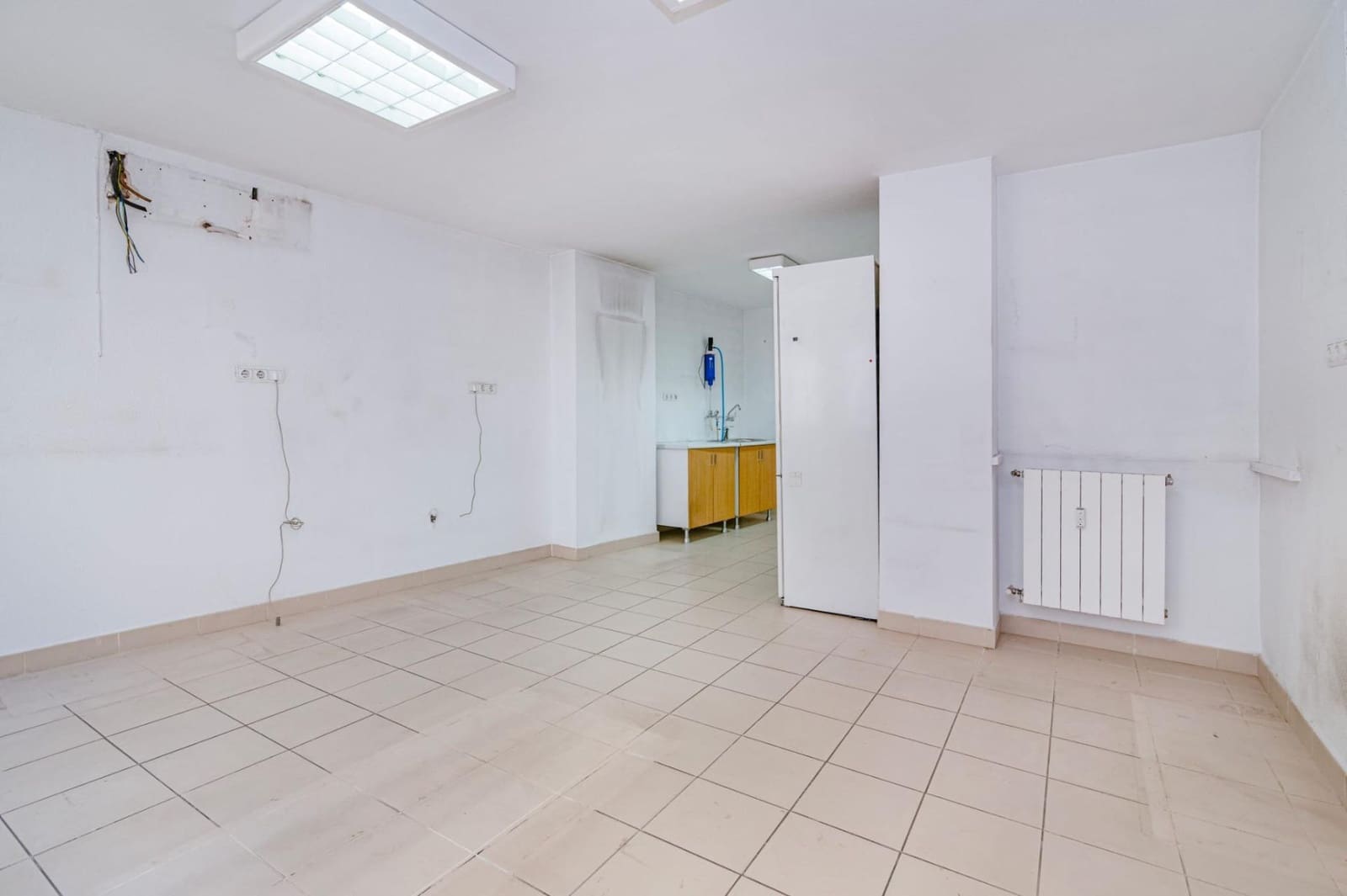 3 camera da letto Ufficio da affittare in Granada citta - 950 € (Rif: 10185244)