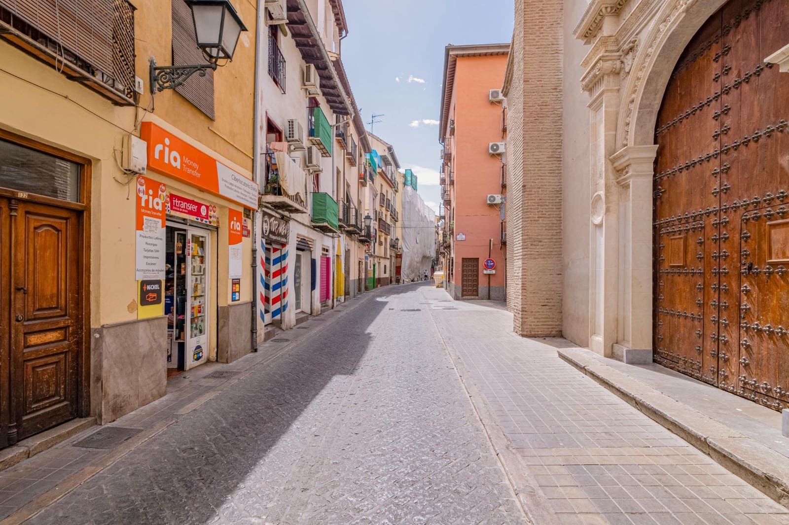 2 bedroom Flat for sale in Granada city - € 250,000 (Ref: 10185247)