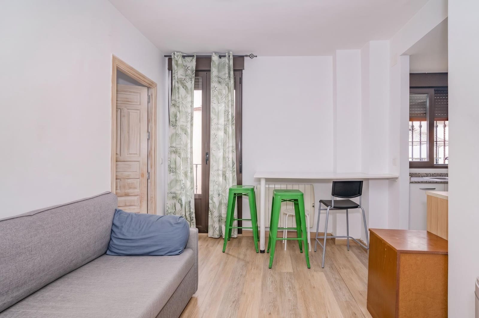 2 bedroom Flat for sale in Granada city - € 250,000 (Ref: 10185247)