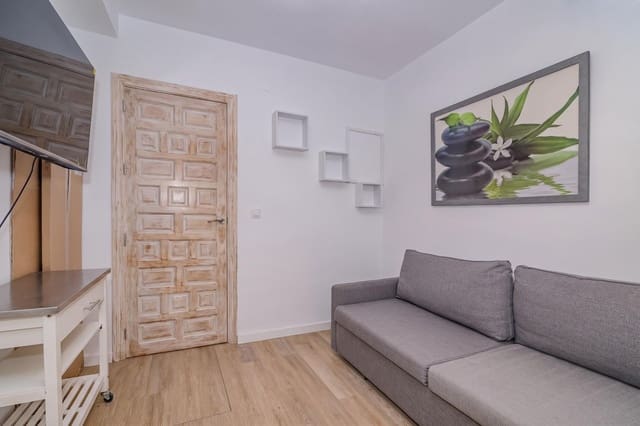 2 bedroom Flat for sale in Granada city - € 250,000 (Ref: 10185247)