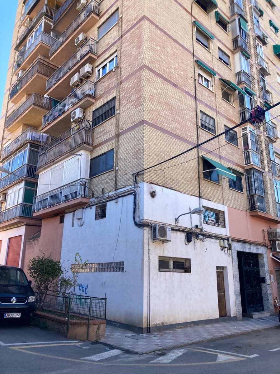 1 chambre Local Commercial à vendre à Grenade ville - 68 000 € (Ref: 10185248)