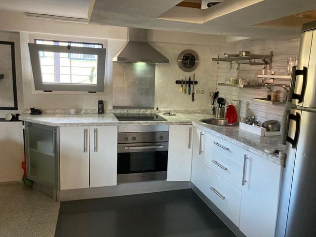 1 chambre Local Commercial à vendre à Grenade ville - 68 000 € (Ref: 10185248)