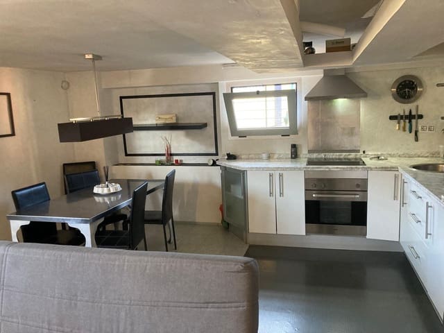1 chambre Local Commercial à vendre à Grenade ville - 68 000 € (Ref: 10185248)