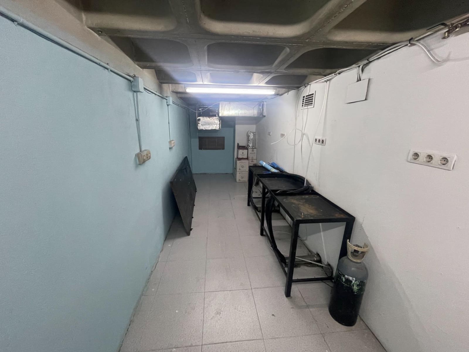 Empresa para venda em Granada cidade com garagem - 200 000 € (Ref: 10185250)