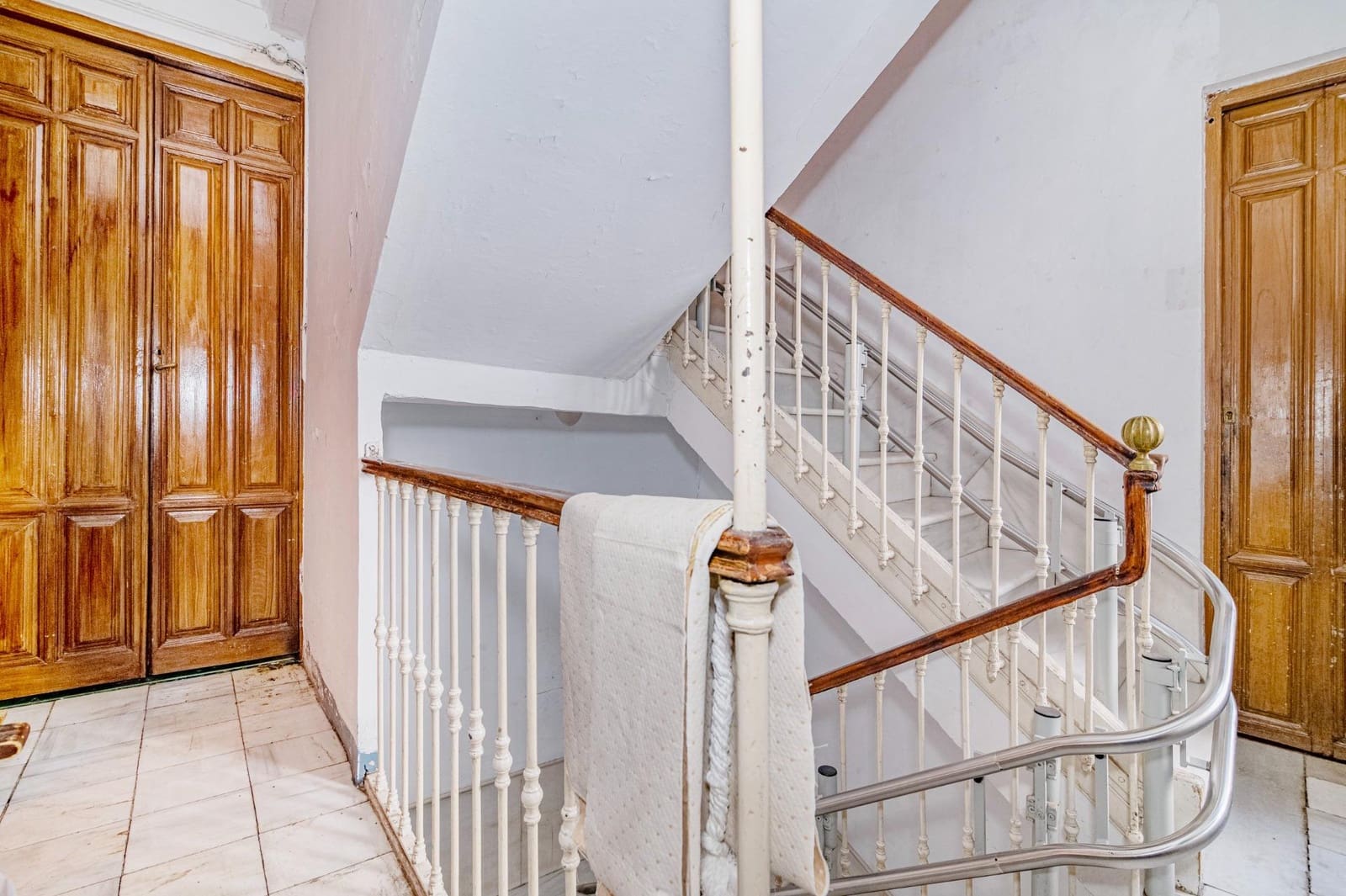 16 bedroom Apartment for sale in Granada city - € 3,000,000 (Ref: 10185251)