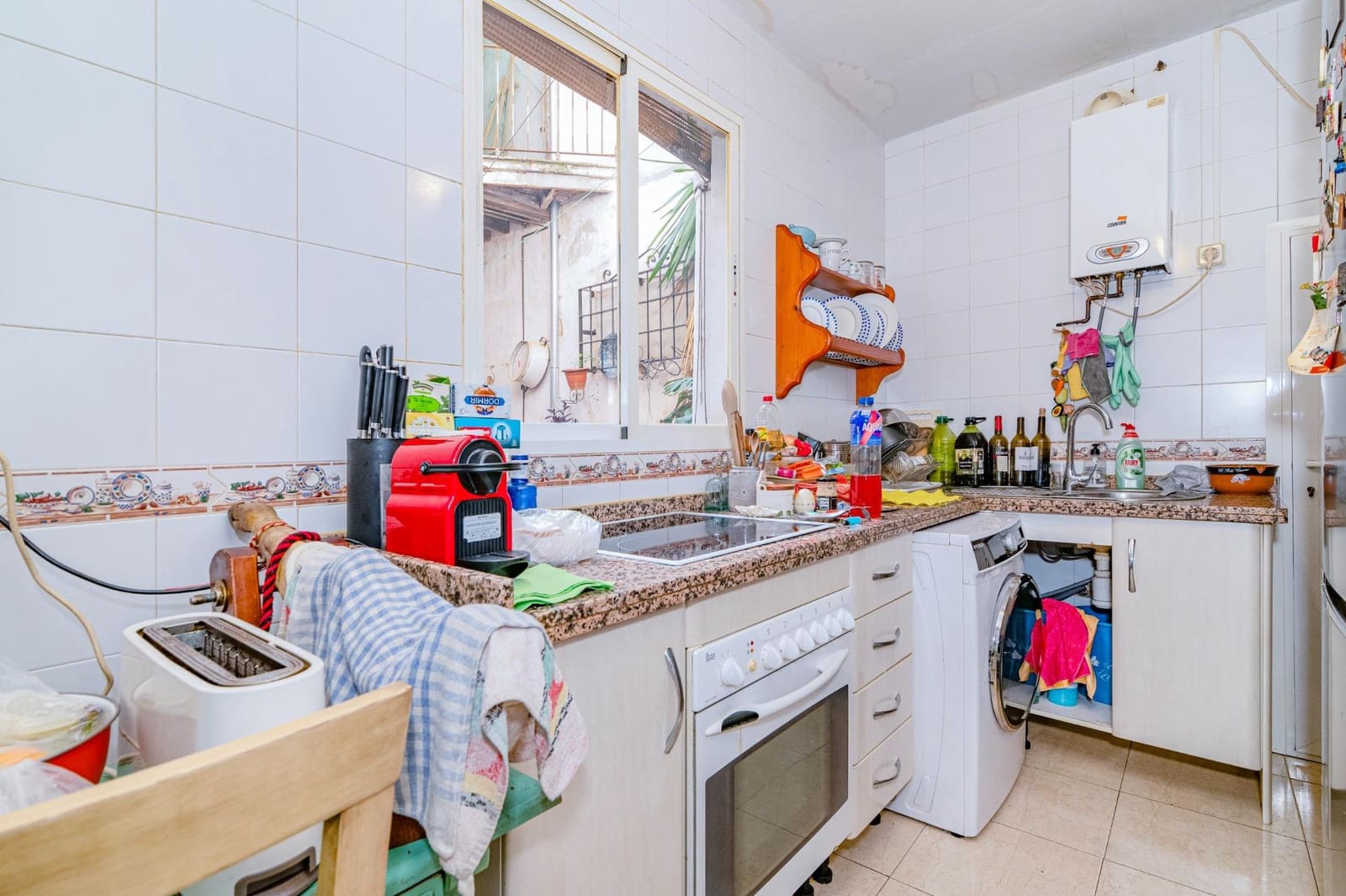 16 bedroom Apartment for sale in Granada city - € 3,000,000 (Ref: 10185251)