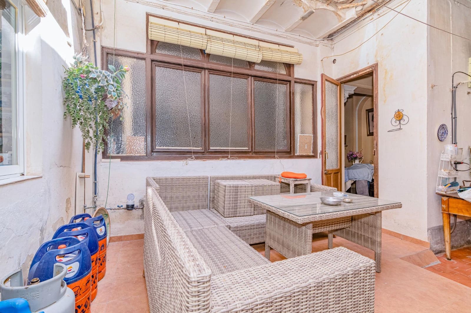 16 bedroom Apartment for sale in Granada city - € 3,000,000 (Ref: 10185251)