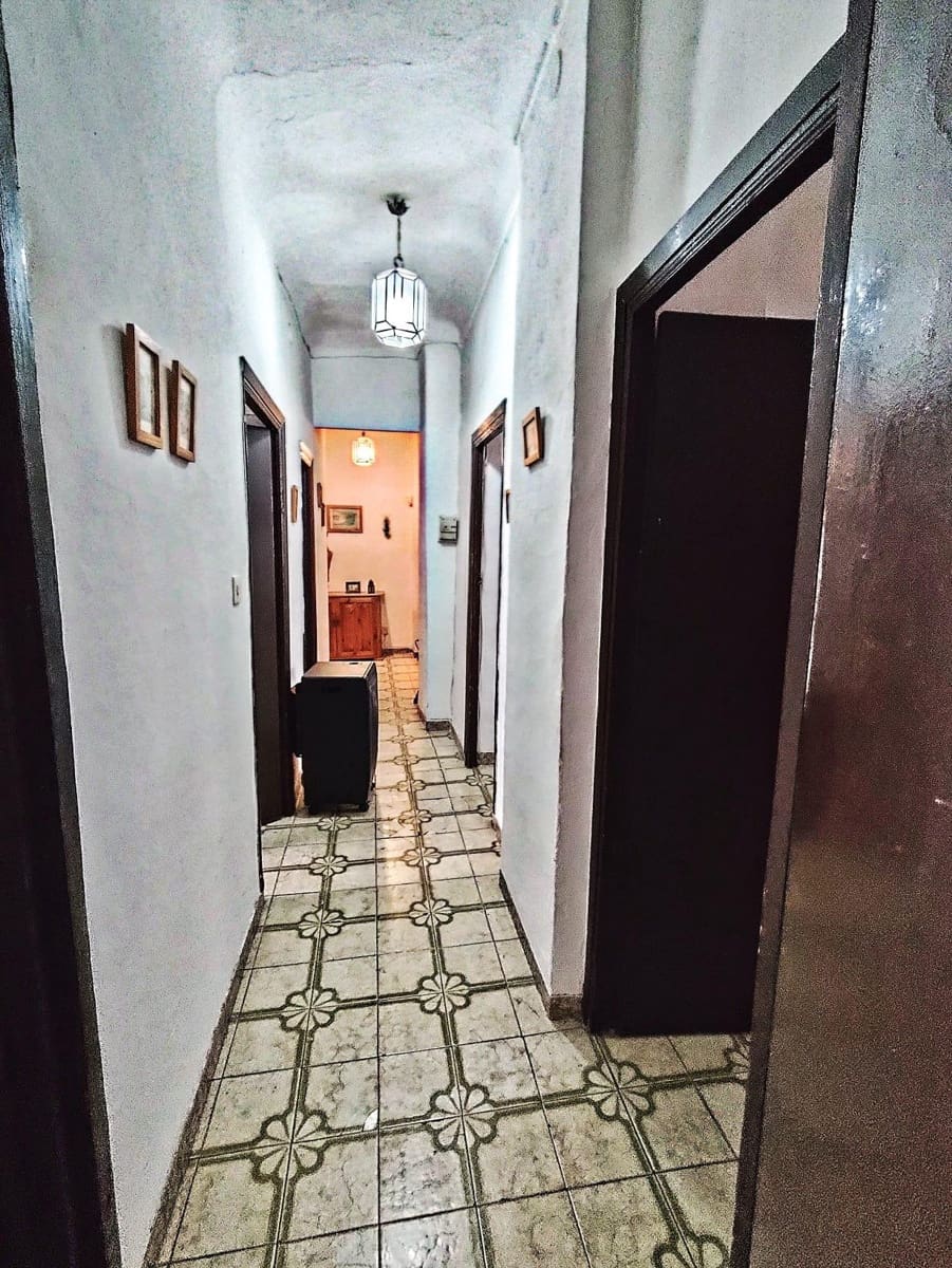 16 bedroom Townhouse for sale in Granada city with garage - € 690,000 (Ref: 10185255)
