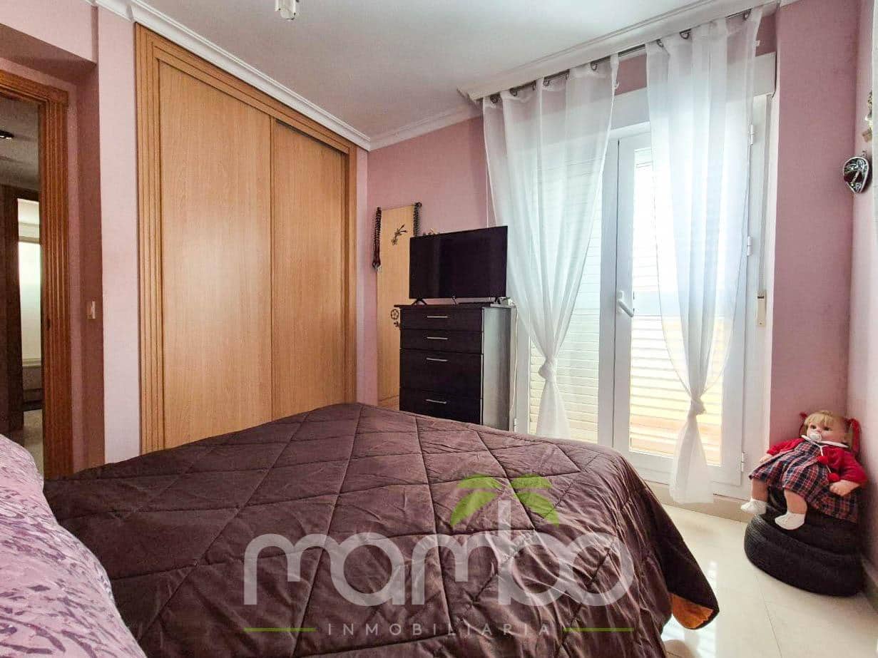 4 bedroom Villa for sale in Torre del Mar with pool garage - € 670,000 (Ref: 9483997)