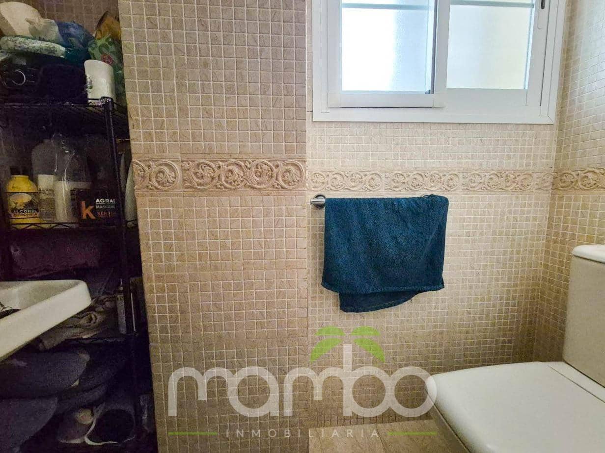 4 bedroom Villa for sale in Torre del Mar with pool garage - € 670,000 (Ref: 9483997)