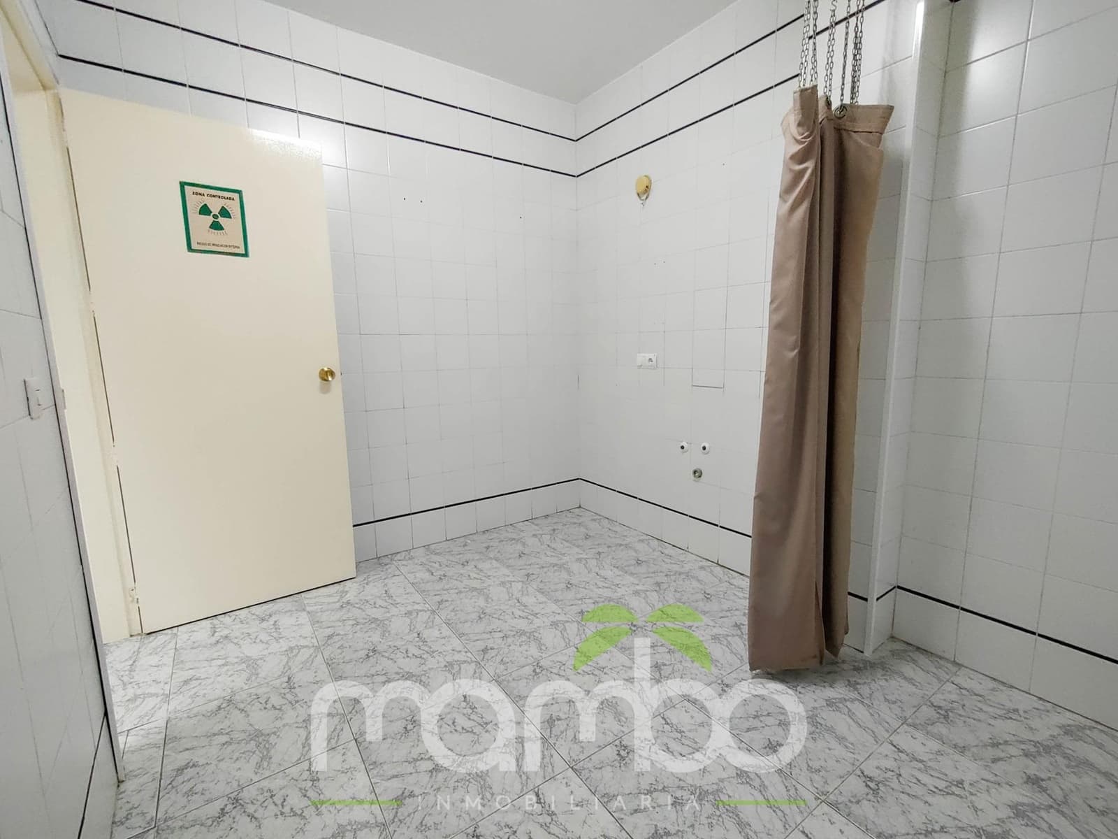 Kaupallinen myytävänä paikassa Velez-Malaga - 124 900 € (Ref: 9483998)