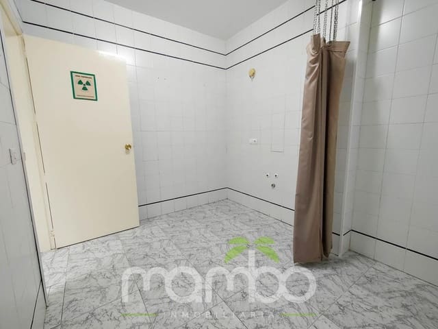 Kaupallinen myytävänä paikassa Vélez-Málaga - 124 900 € (Ref: 9483998)