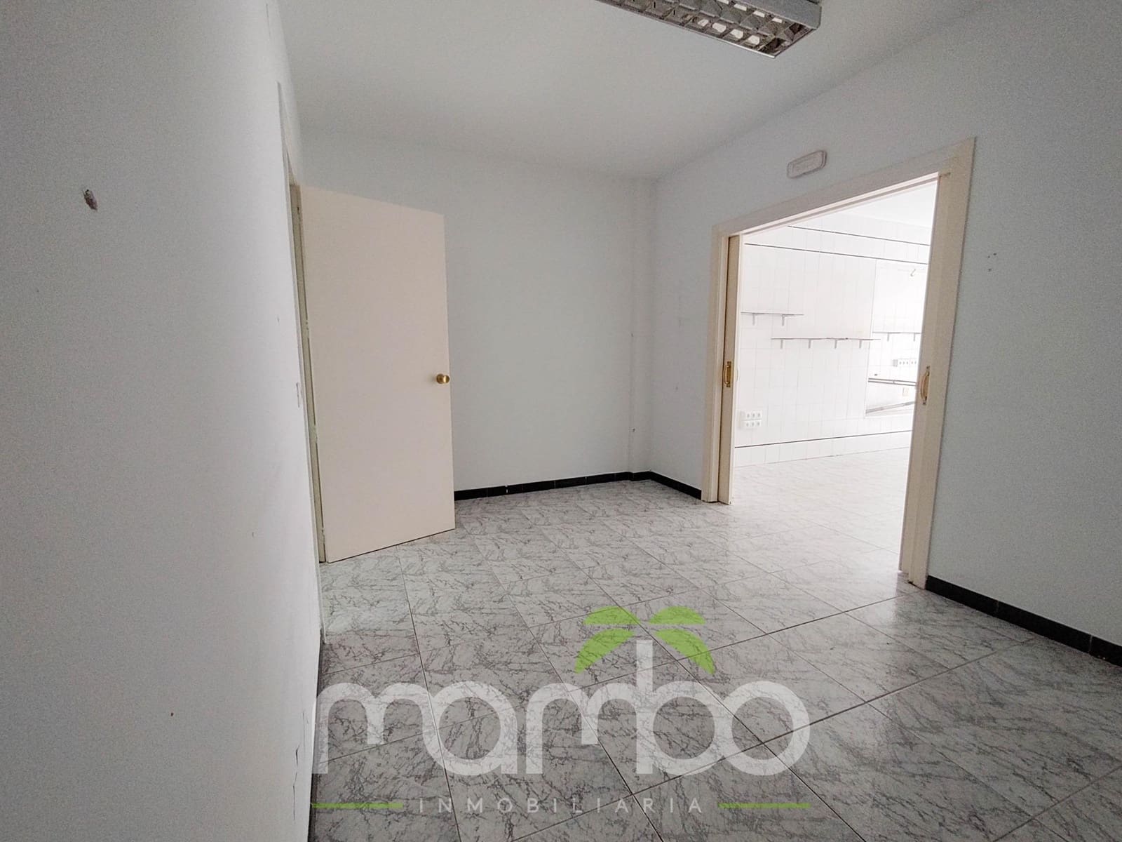 Kaupallinen myytävänä paikassa Velez-Malaga - 124 900 € (Ref: 9483998)