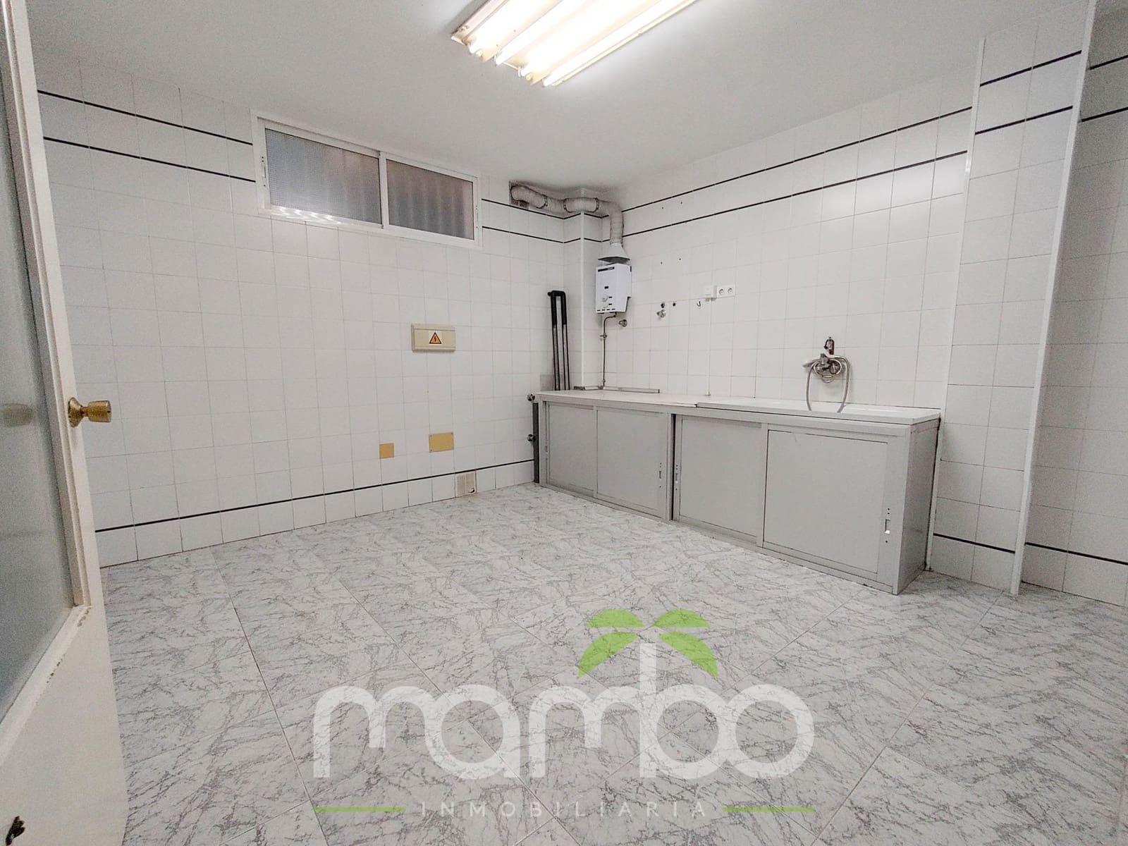 Kaupallinen myytävänä paikassa Velez-Malaga - 124 900 € (Ref: 9483998)