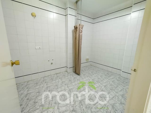 Kaupallinen myytävänä paikassa Vélez-Málaga - 124 900 € (Ref: 9483998)