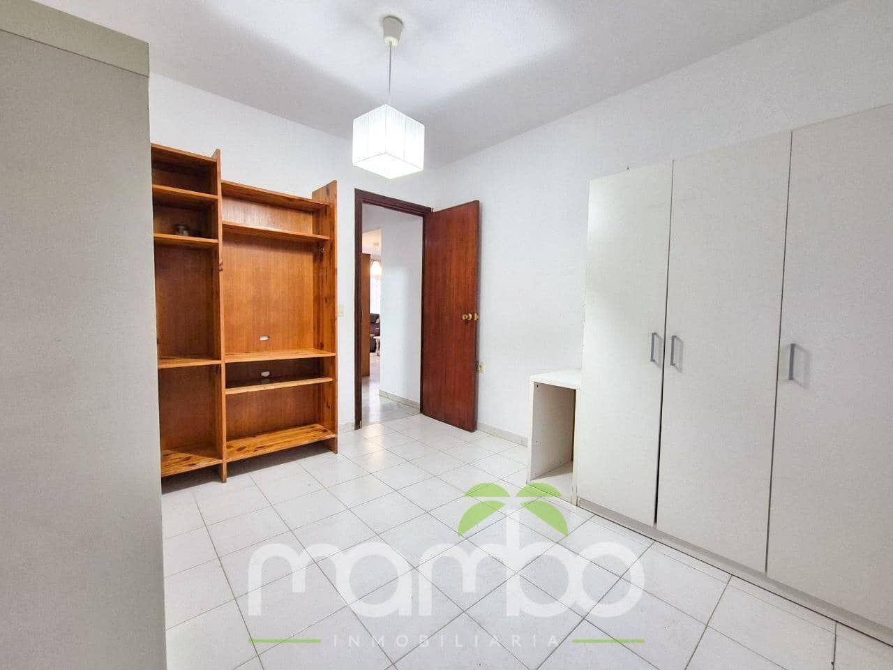 3 bedroom Flat for sale in Torre del Mar with garage - € 320,000 (Ref: 9483999)