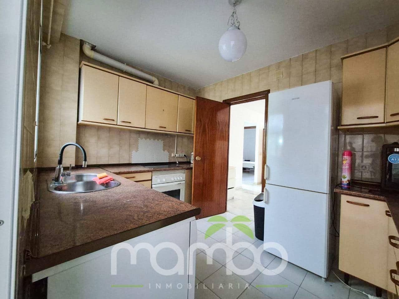 3 bedroom Flat for sale in Torre del Mar with garage - € 320,000 (Ref: 9483999)