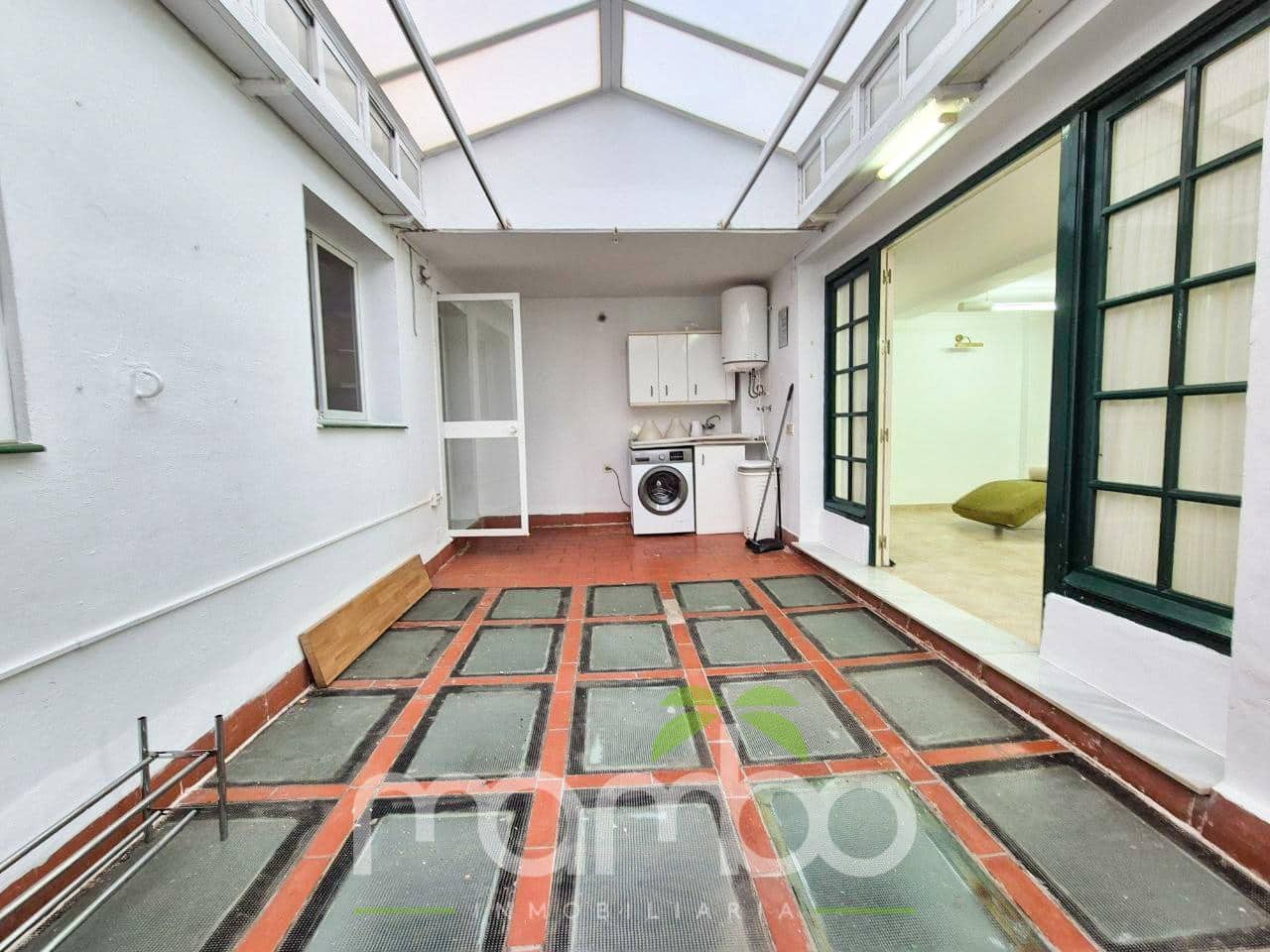 3 bedroom Flat for sale in Torre del Mar with garage - € 320,000 (Ref: 9483999)