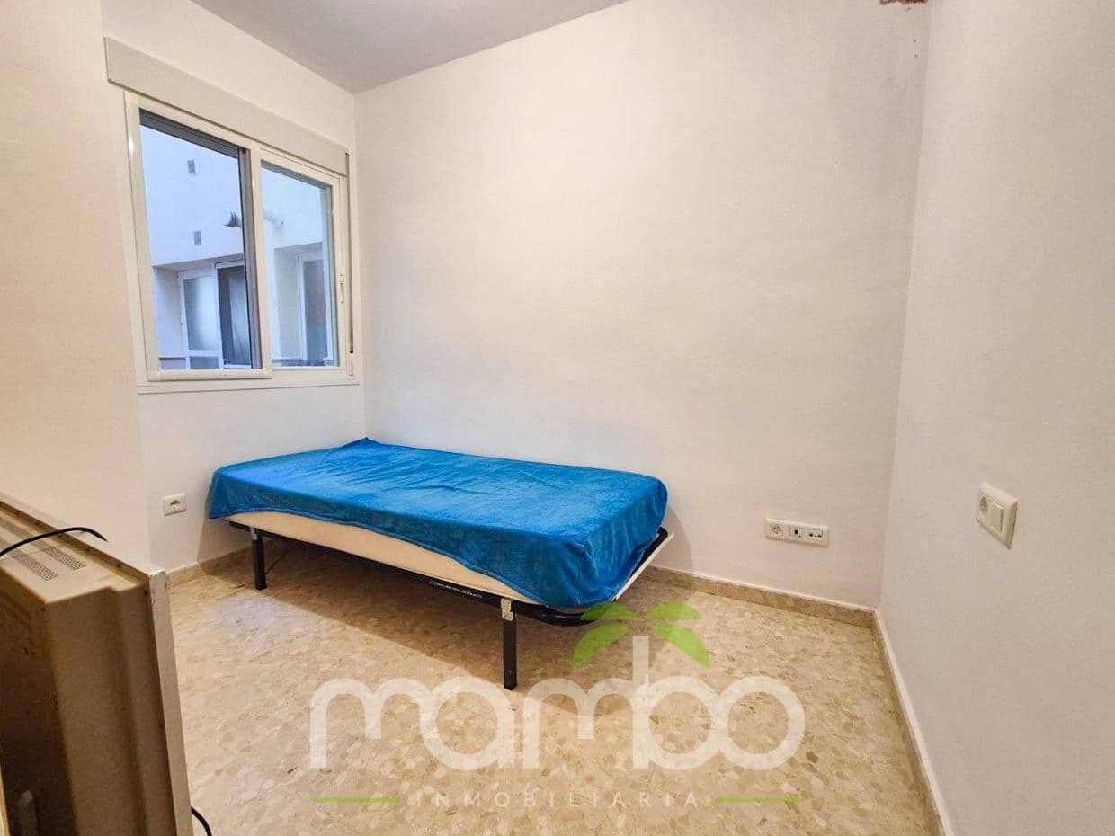 3 bedroom Apartment for sale in Velez-Malaga with pool - € 290,000 (Ref: 9484000)