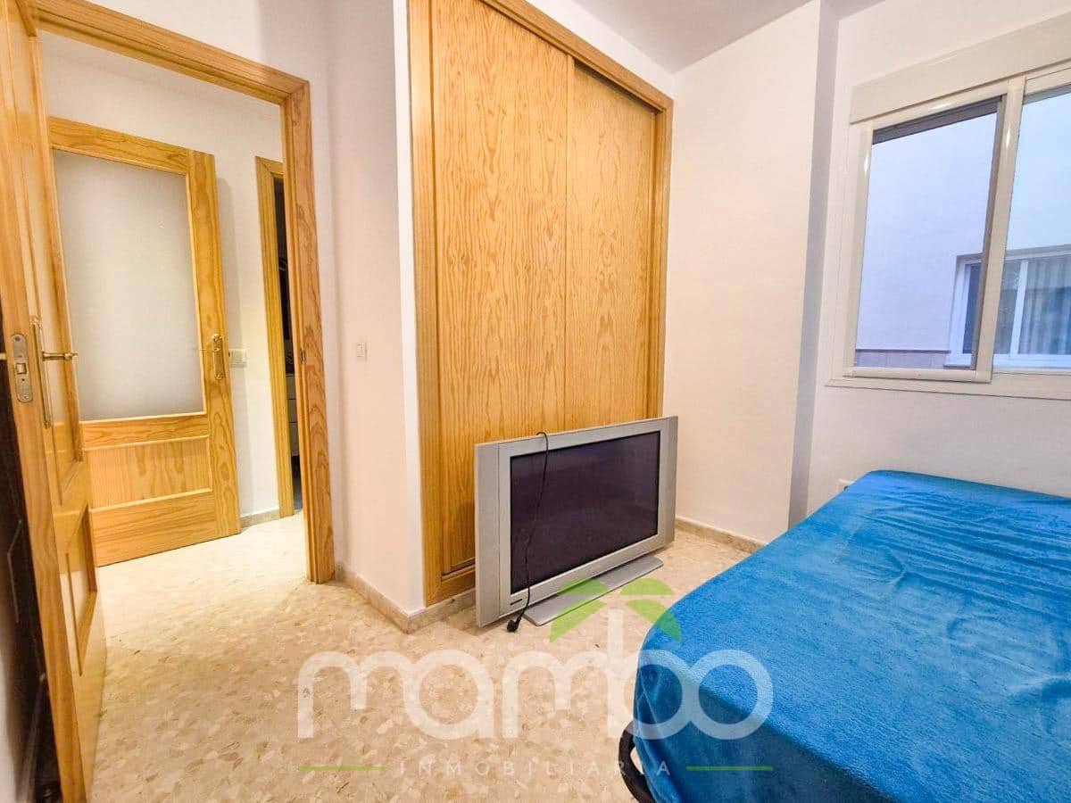 3 bedroom Apartment for sale in Velez-Malaga with pool - € 290,000 (Ref: 9484000)