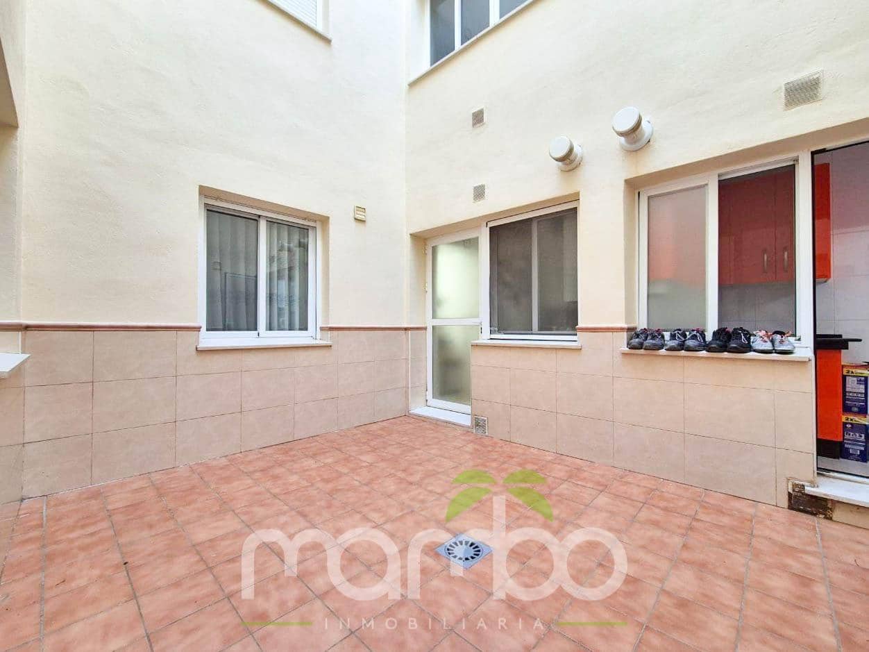3 bedroom Apartment for sale in Velez-Malaga with pool - € 290,000 (Ref: 9484000)