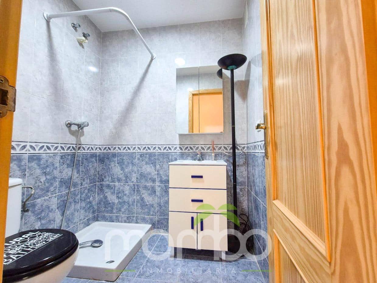 3 bedroom Apartment for sale in Velez-Malaga with pool - € 290,000 (Ref: 9484000)