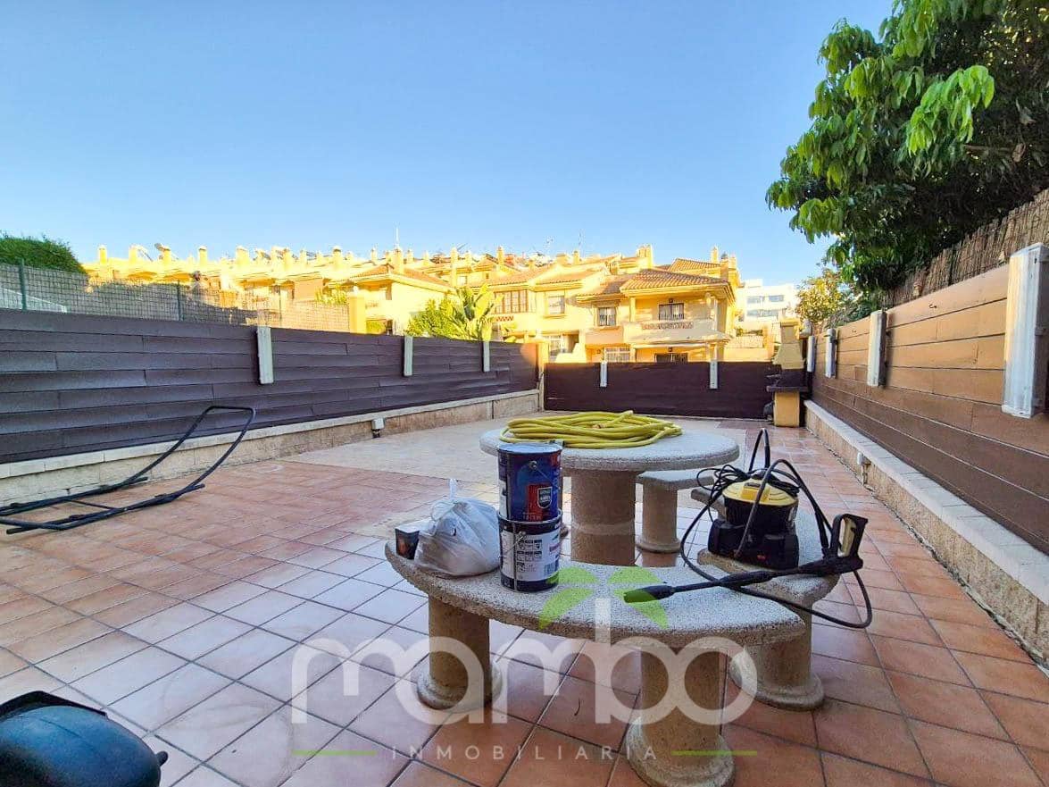 3 bedroom Apartment for sale in Velez-Malaga with pool - € 290,000 (Ref: 9484000)