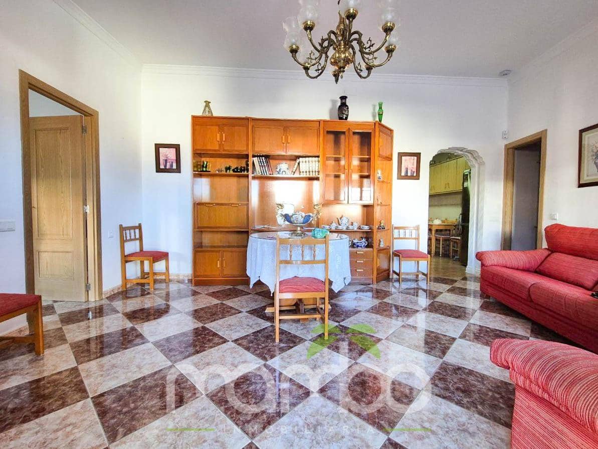 5 soveværelse Rækkehus til salg i Velez-Malaga med garage - € 215.000 (Ref: 9484002)