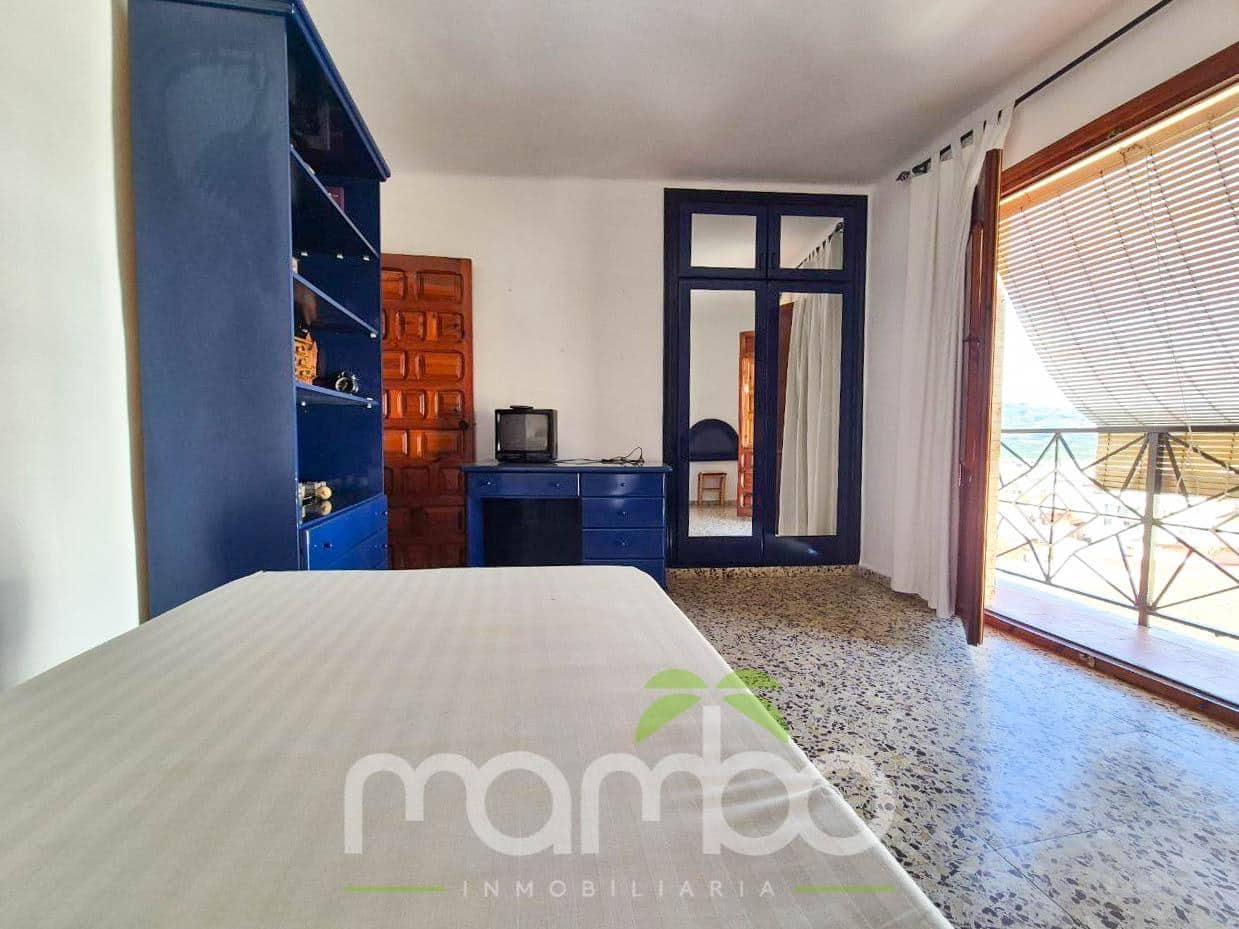 5 soveværelse Rækkehus til salg i Velez-Malaga med garage - € 215.000 (Ref: 9484002)