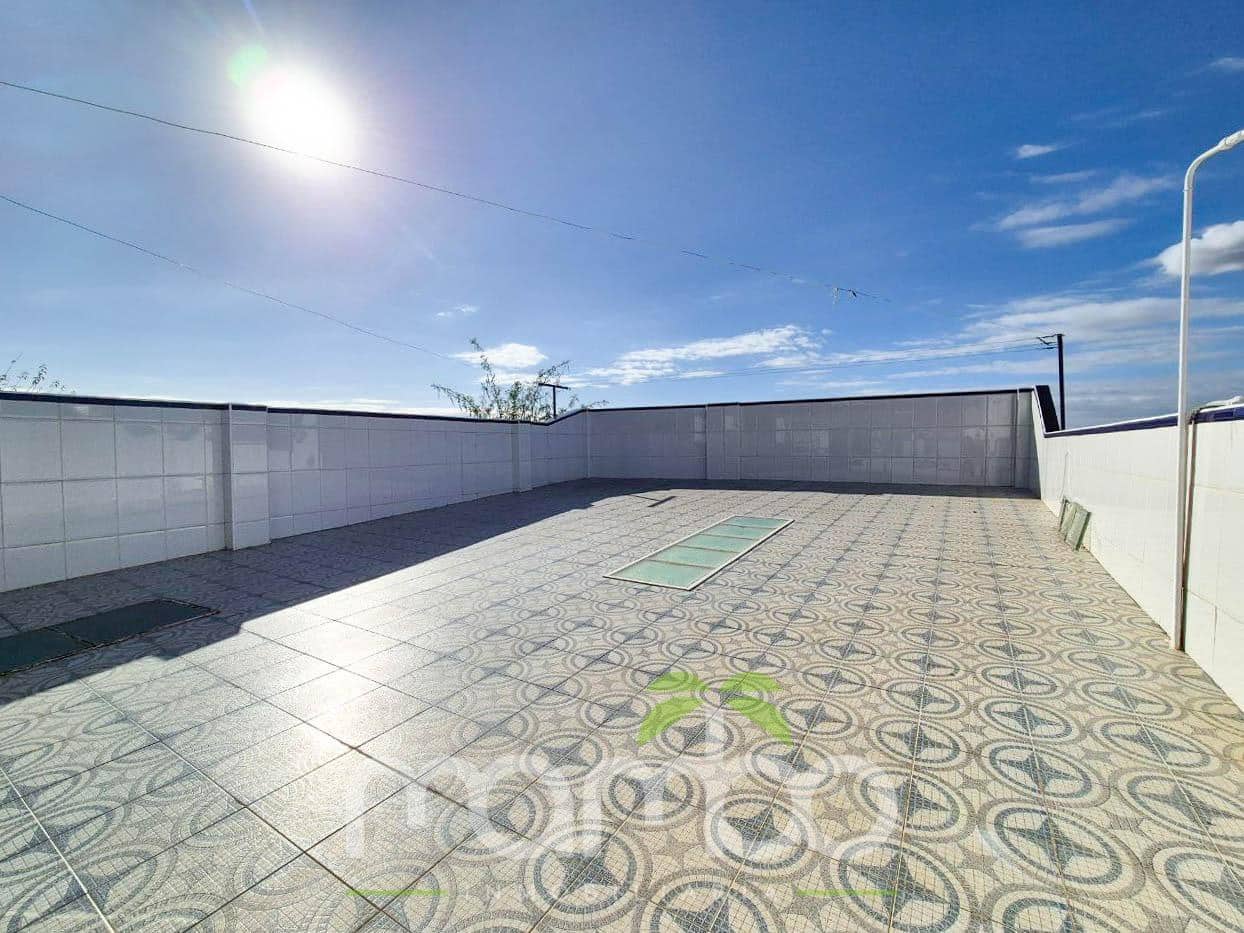 5 soveværelse Rækkehus til salg i Velez-Malaga med garage - € 215.000 (Ref: 9484002)