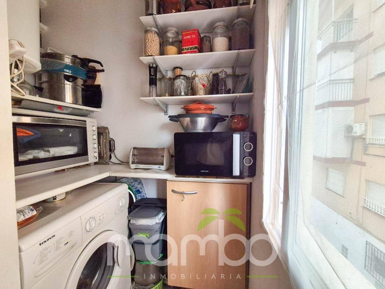 2 bedroom Flat for sale in Torre del Mar - € 190,000 (Ref: 9484003)