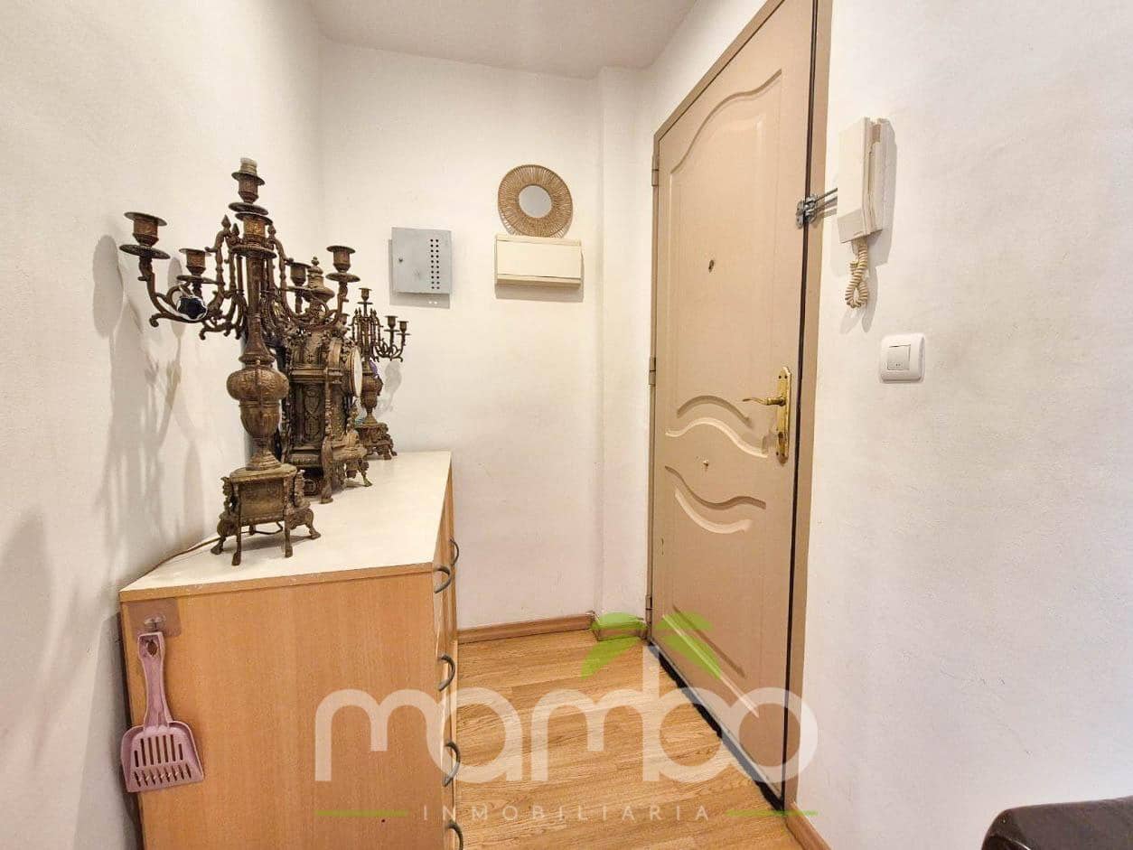 2 bedroom Flat for sale in Torre del Mar - € 190,000 (Ref: 9484003)