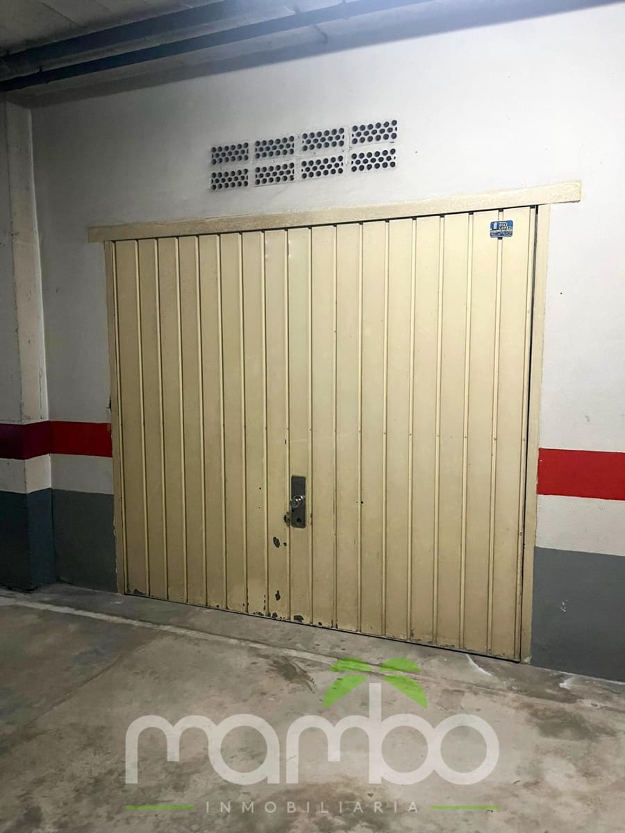 3 bedroom Flat for sale in Torre del Mar with pool garage - € 285,000 (Ref: 9484004)