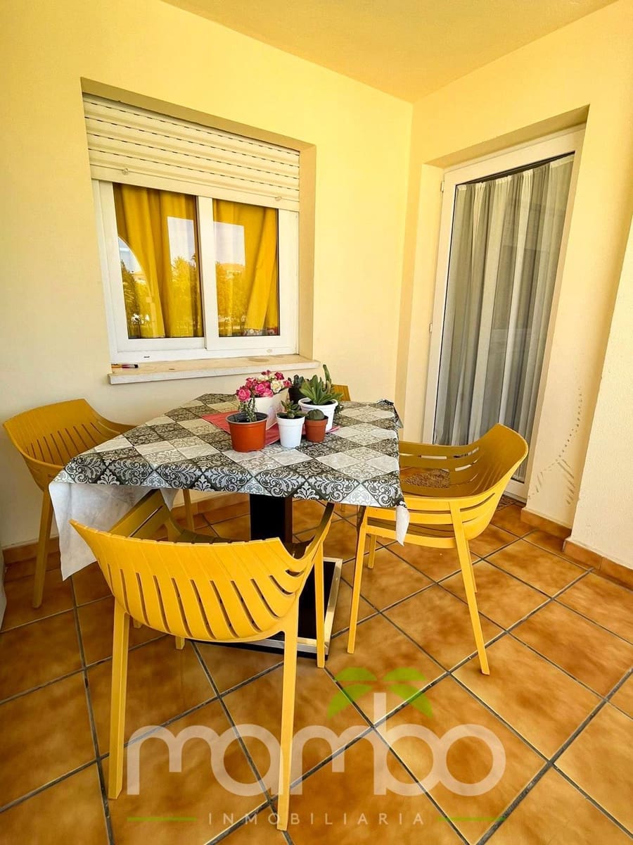 3 bedroom Flat for sale in Torre del Mar with pool garage - € 285,000 (Ref: 9484004)