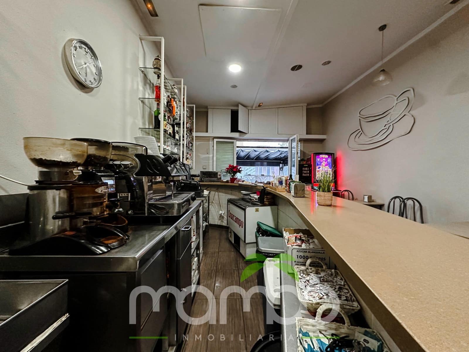 Kaupallinen myytävänä paikassa Torre del Mar - 139 900 € (Ref: 9484006)